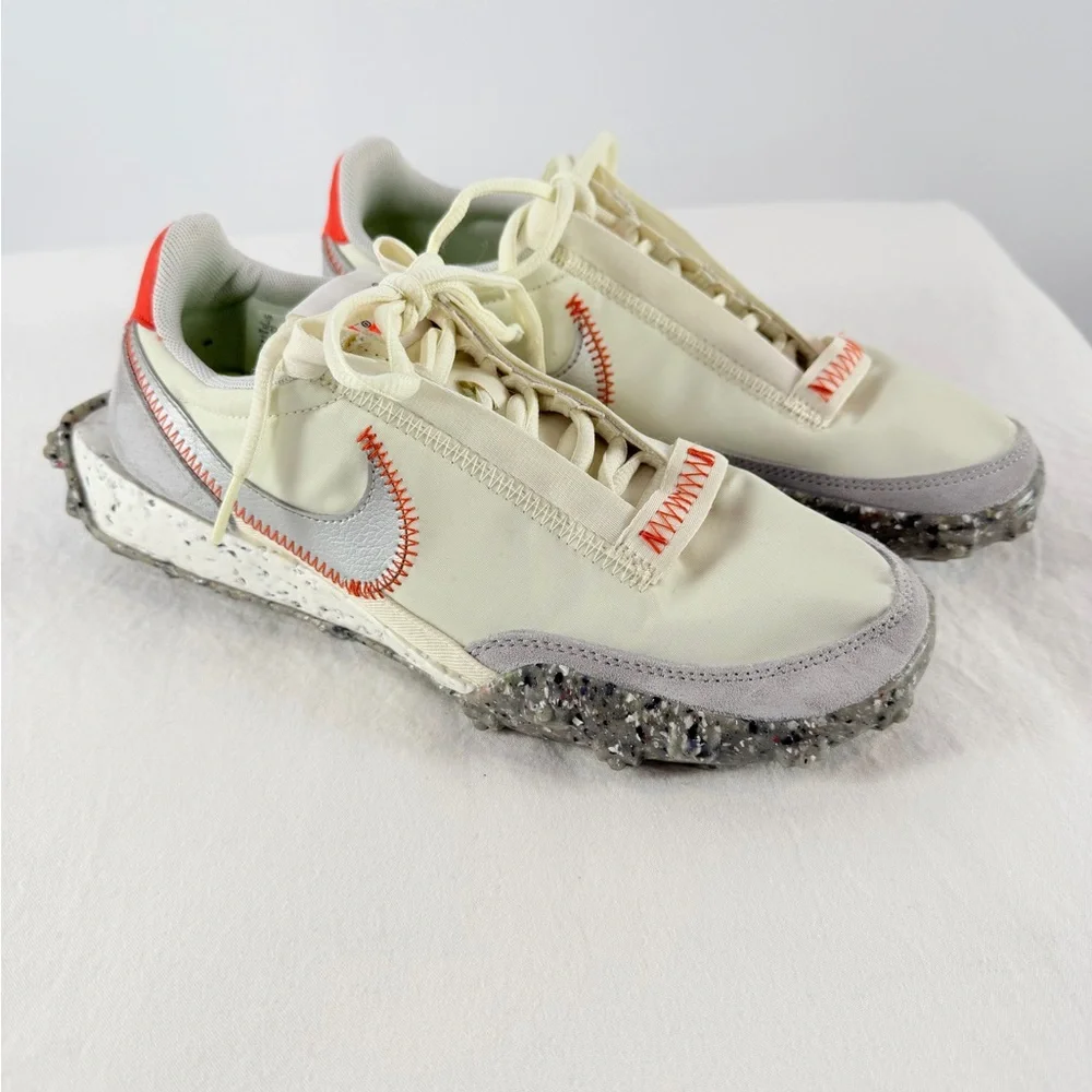 Nike Woman's Waffle Racer Crater Sneaker in Coconut Milk Size‎ 7